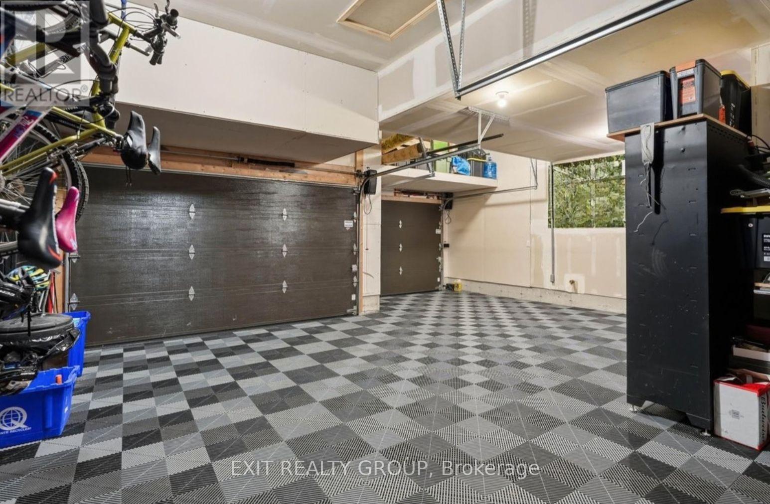 106 Ledgerock Court, Quinte West (Sidney Ward), Ontario  K8R 0A1 - Photo 38 - X12844416