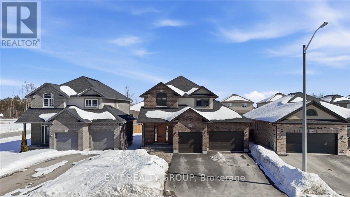 106 Ledgerock Court, Quinte West (Sidney Ward), Ontario  K8R 0A1 - Photo 5 - X12844416