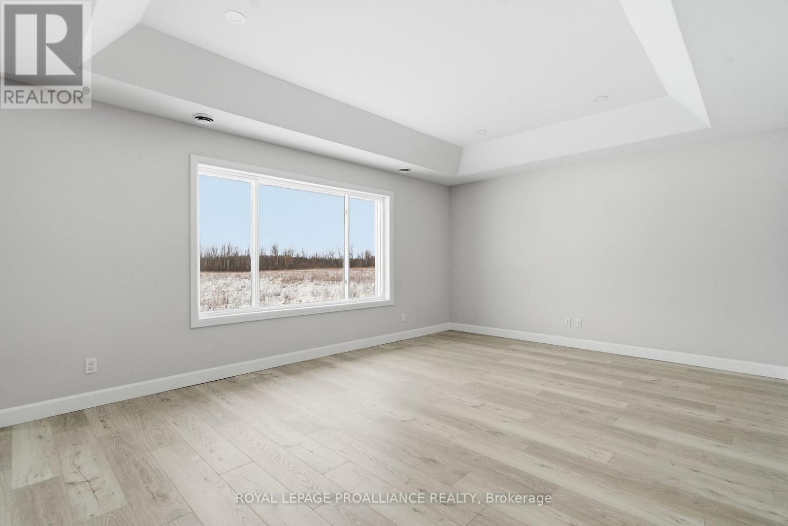 87 Hastings Park Drive, Belleville (Belleville Ward), Ontario  K8P 0J1 - Photo 13 - X12844422