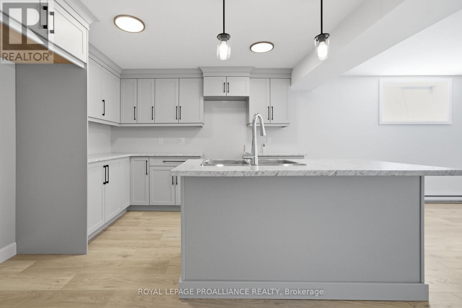 87 Hastings Park Drive, Belleville (Belleville Ward), Ontario  K8P 0J1 - Photo 25 - X12844422