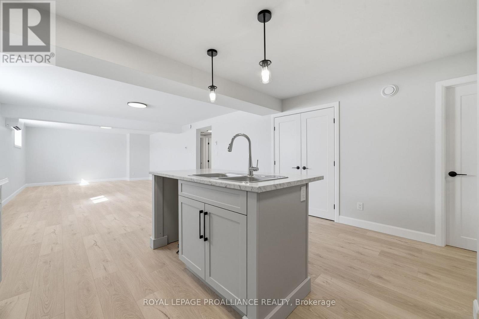 87 Hastings Park Drive, Belleville (Belleville Ward), Ontario  K8P 0J1 - Photo 28 - X12844422