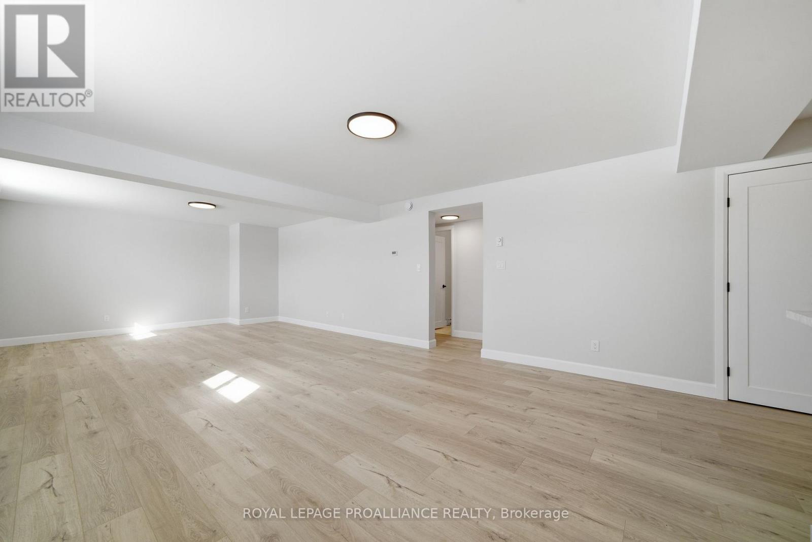 87 Hastings Park Drive, Belleville (Belleville Ward), Ontario  K8P 0J1 - Photo 29 - X12844422