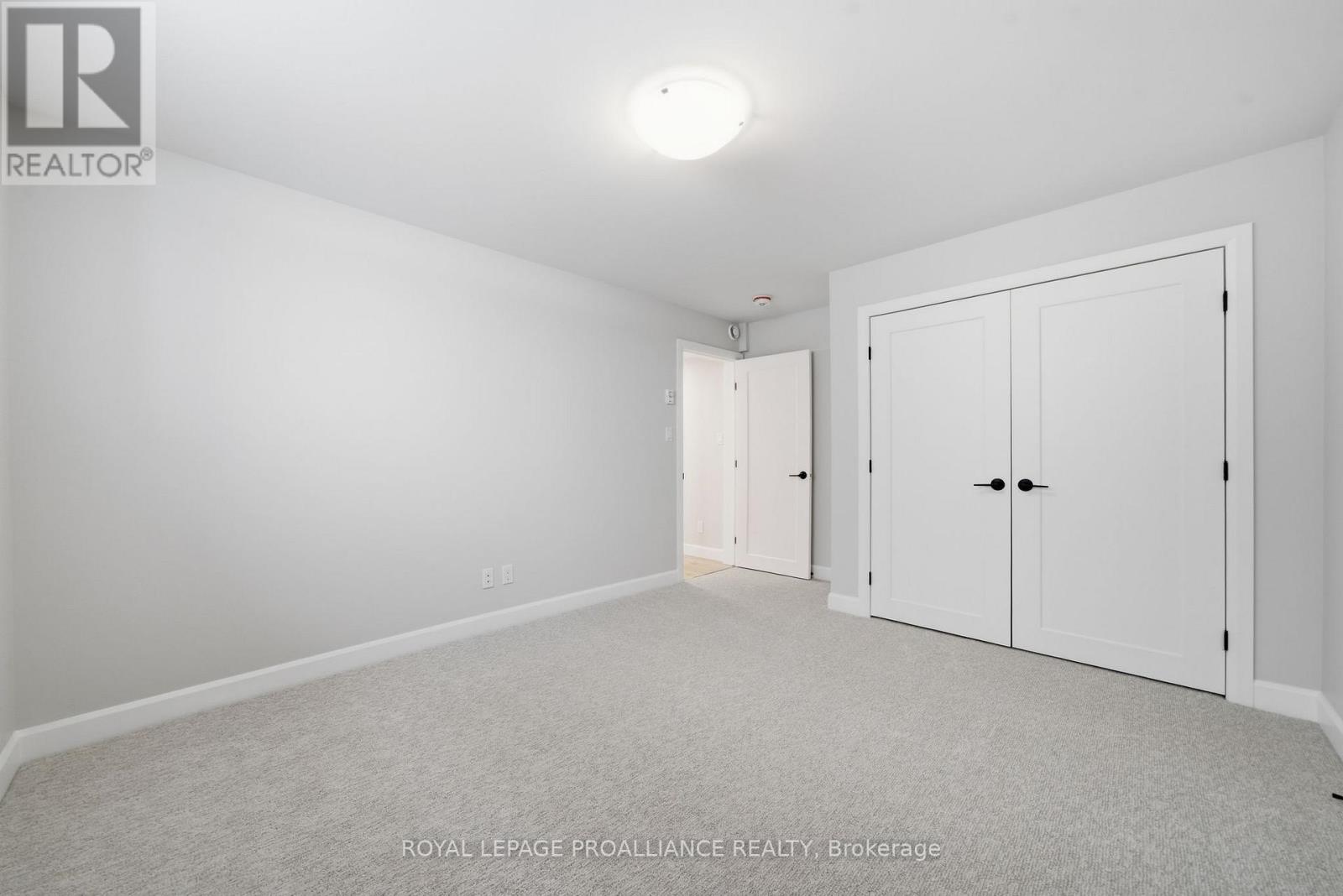 87 Hastings Park Drive, Belleville (Belleville Ward), Ontario  K8P 0J1 - Photo 37 - X12844422