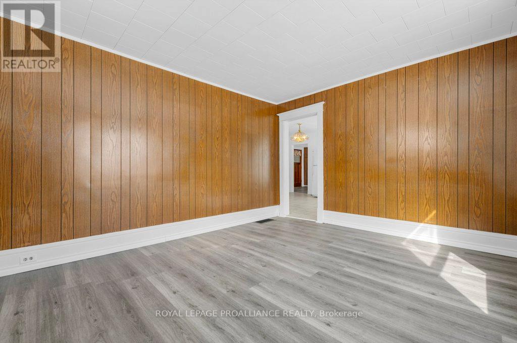 1172 Salem Road, Prince Edward County (Ameliasburg Ward), Ontario  K0K 1T0 - Photo 13 - X12844460