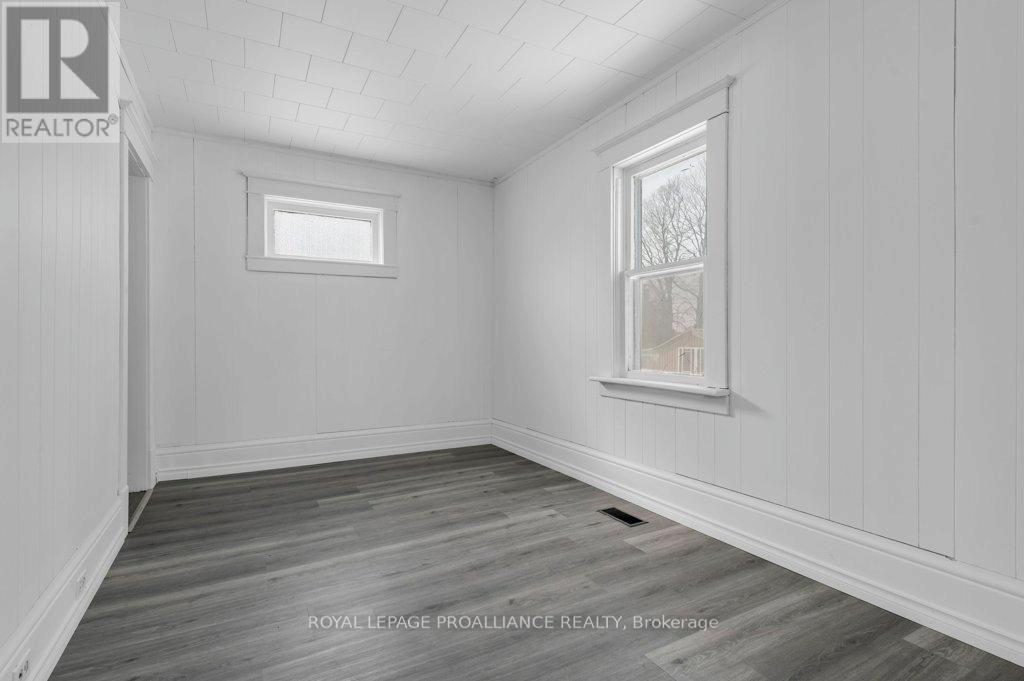 1172 Salem Road, Prince Edward County (Ameliasburg Ward), Ontario  K0K 1T0 - Photo 14 - X12844460