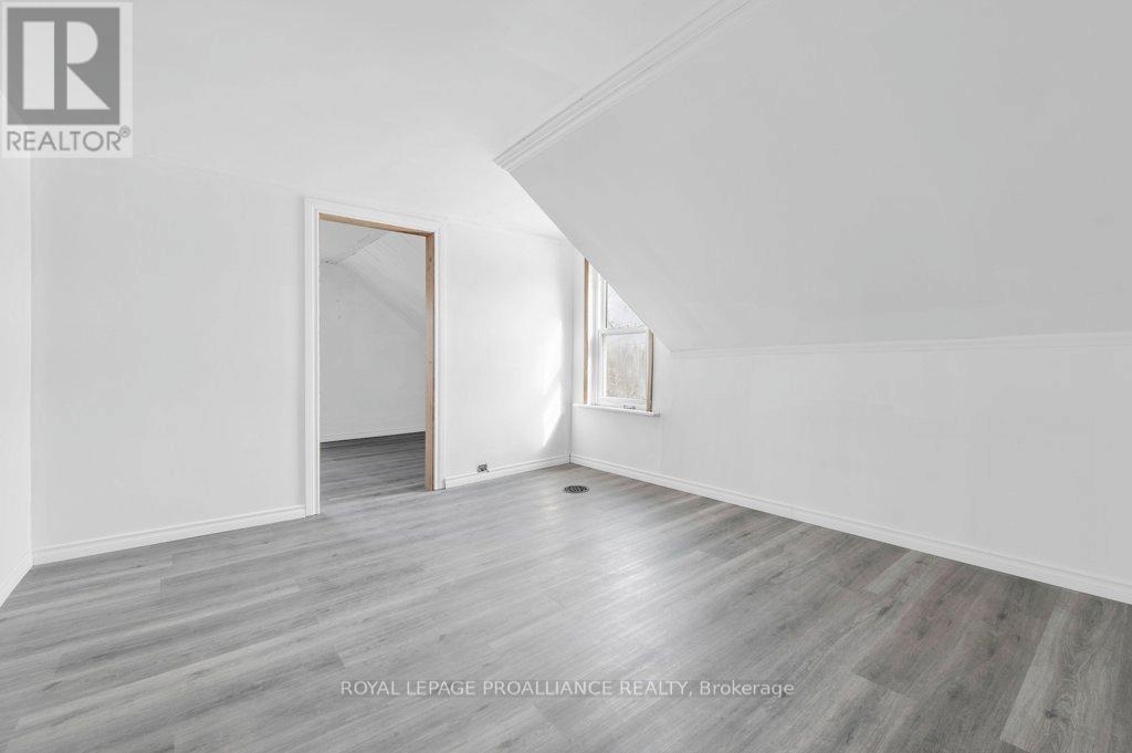 1172 Salem Road, Prince Edward County (Ameliasburg Ward), Ontario  K0K 1T0 - Photo 25 - X12844460