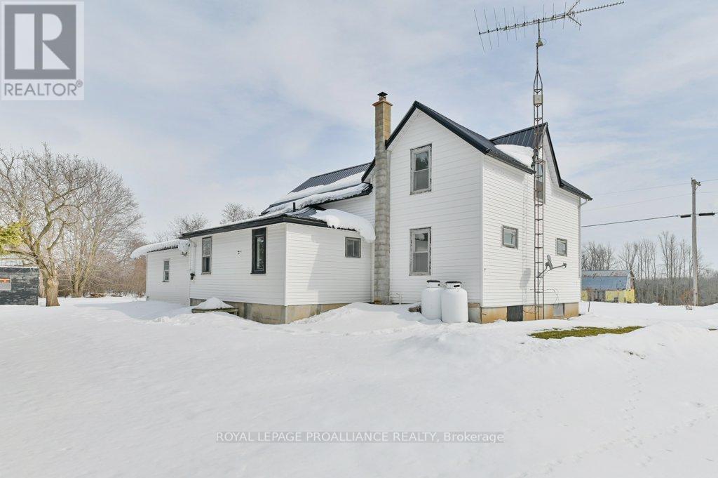 1172 Salem Road, Prince Edward County (Ameliasburg Ward), Ontario  K0K 1T0 - Photo 30 - X12844460