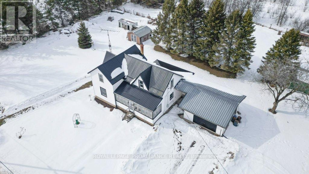 1172 Salem Road, Prince Edward County (Ameliasburg Ward), Ontario  K0K 1T0 - Photo 36 - X12844460