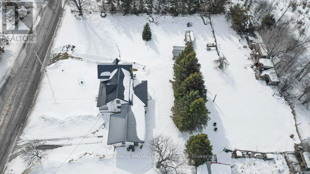 1172 Salem Road, Prince Edward County (Ameliasburg Ward), Ontario  K0K 1T0 - Photo 41 - X12844460