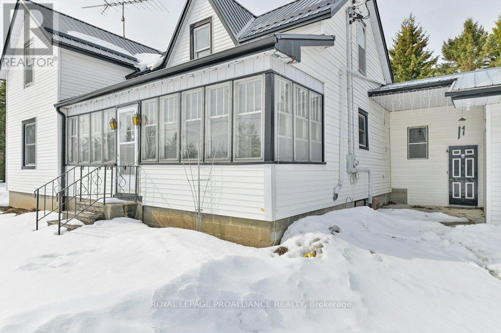 1172 Salem Road, Prince Edward County (Ameliasburg Ward), Ontario  K0K 1T0 - Photo 5 - X12844460