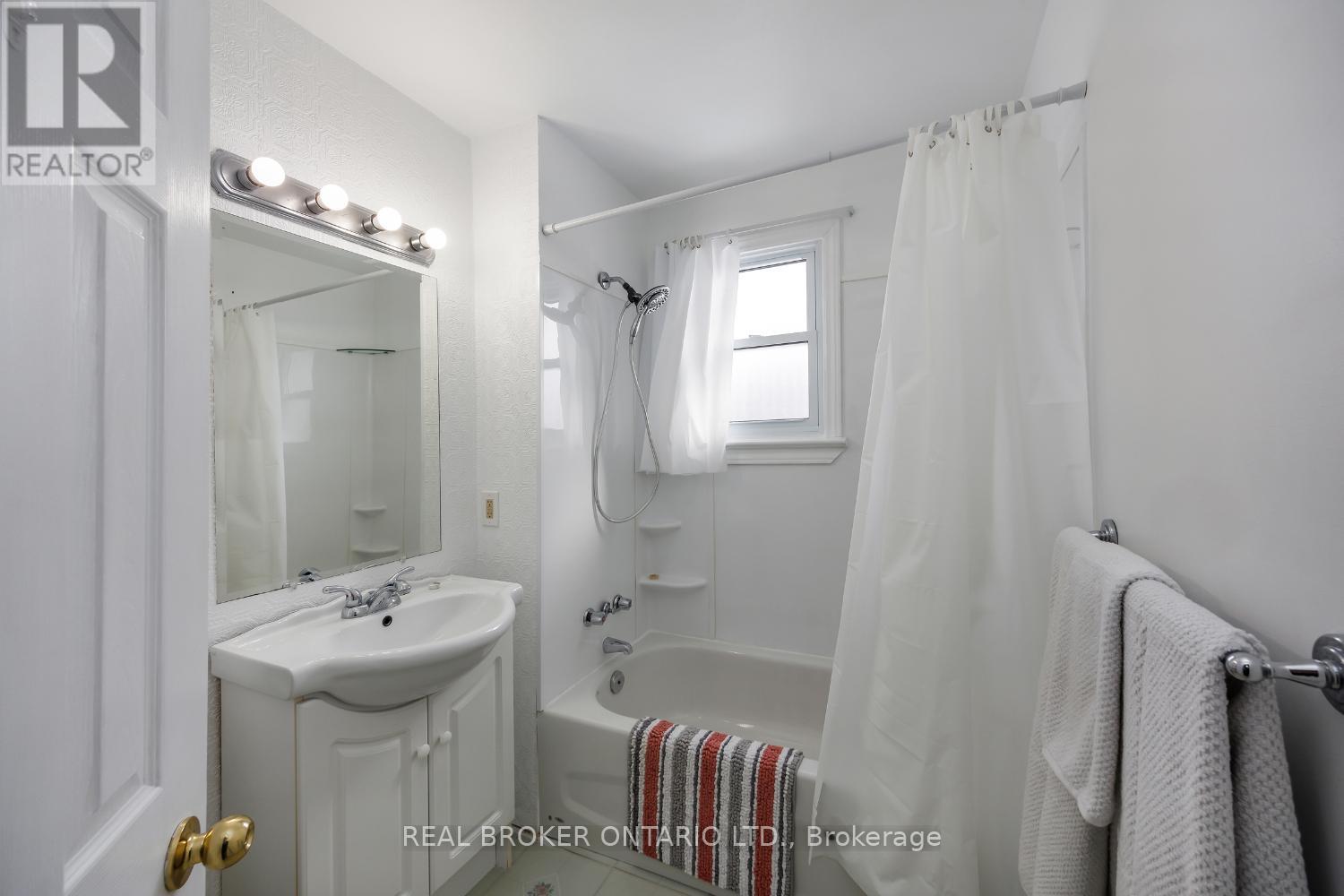 10 Elizabeth Avenue, Quinte West, Ontario  K8V 2P9 - Photo 16 - X12844510