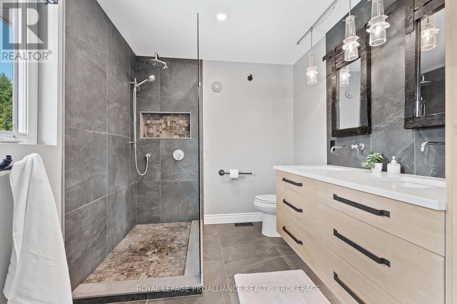 1334 Butternut Creek Road, Kingston (Kingston East (Incl Cfb Kingston)), Ontario  K7L 4V3 - Photo 19 - X12844408