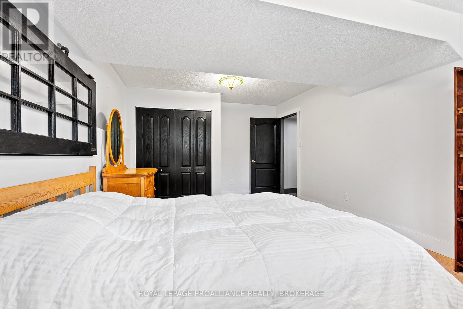 1334 Butternut Creek Road, Kingston (Kingston East (Incl Cfb Kingston)), Ontario  K7L 4V3 - Photo 32 - X12844408