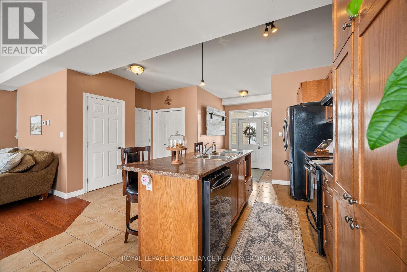 121 Blakely Street, Loyalist (Amherstview), Ontario  K7N 0A3 - Photo 10 - X12844438