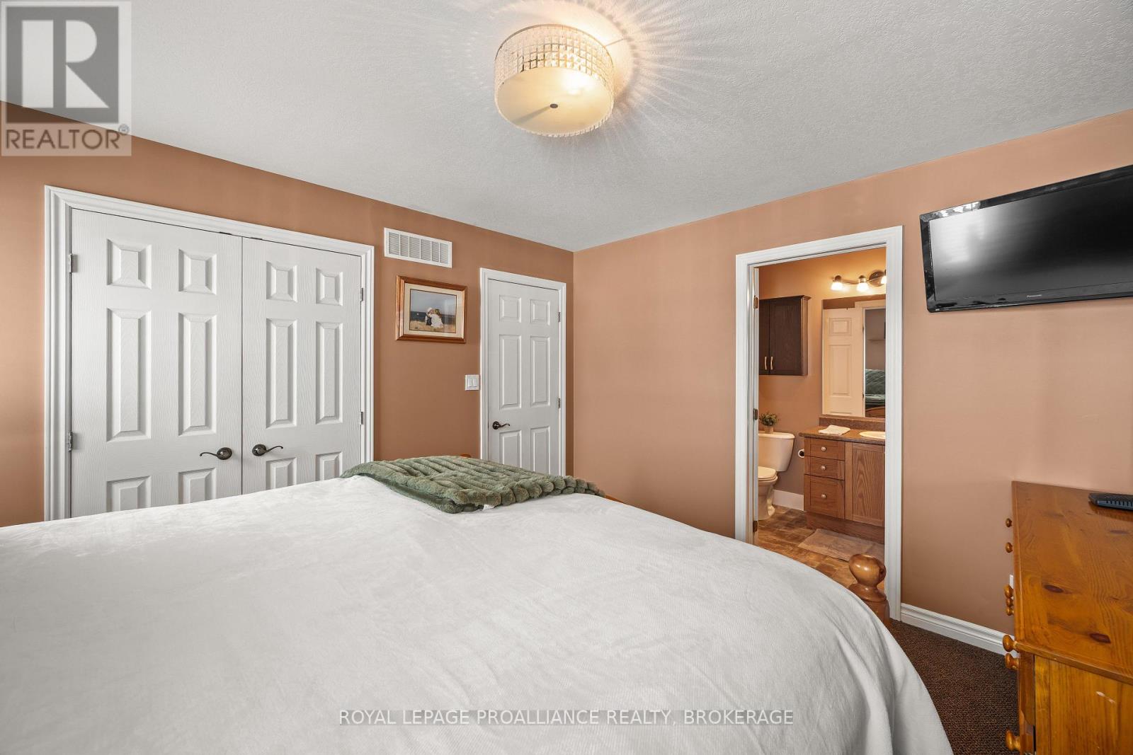 121 Blakely Street, Loyalist (Amherstview), Ontario  K7N 0A3 - Photo 23 - X12844438