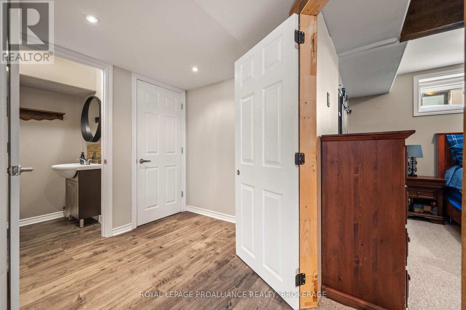 121 Blakely Street, Loyalist (Amherstview), Ontario  K7N 0A3 - Photo 29 - X12844438