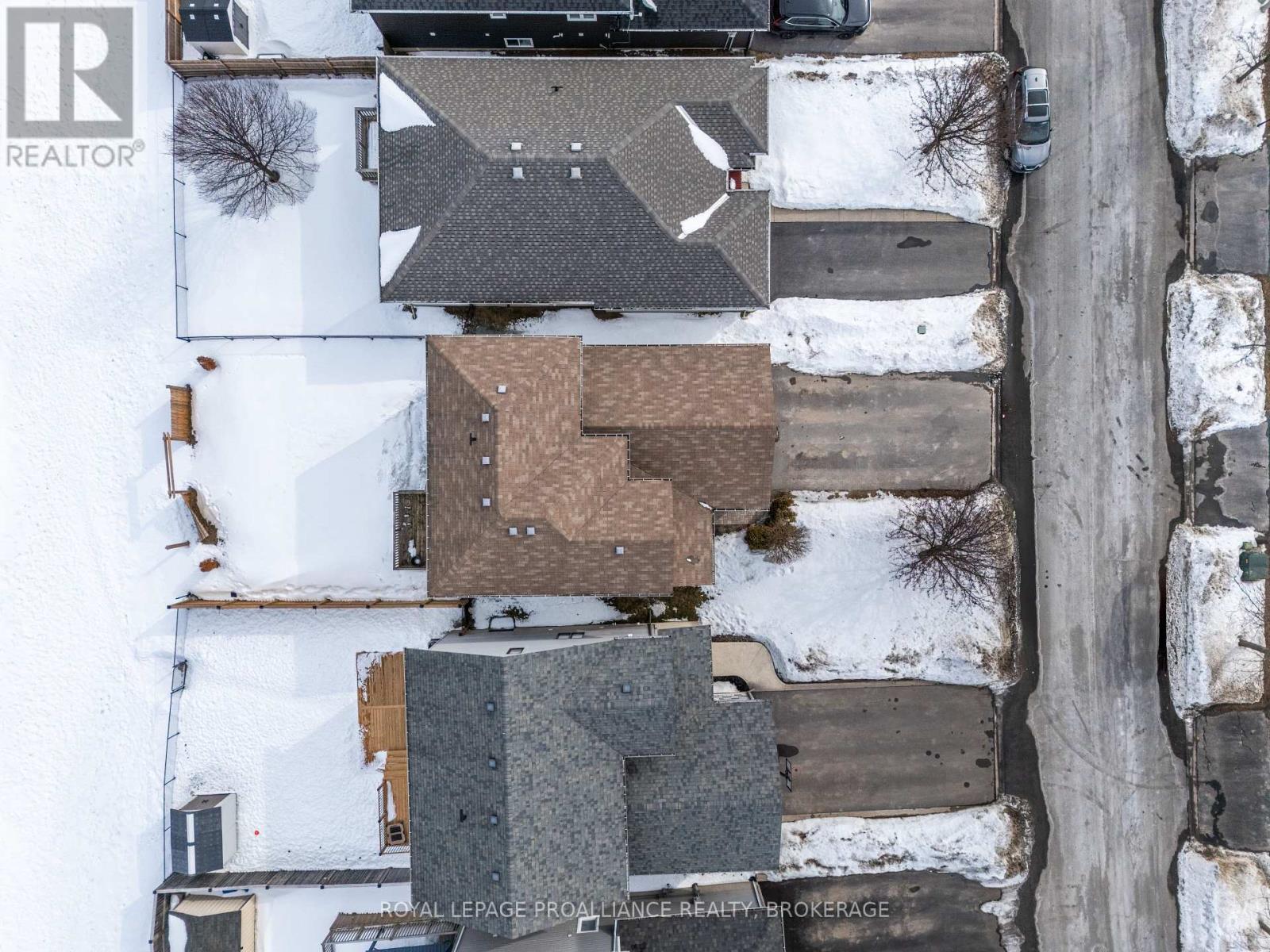 121 Blakely Street, Loyalist (Amherstview), Ontario  K7N 0A3 - Photo 38 - X12844438