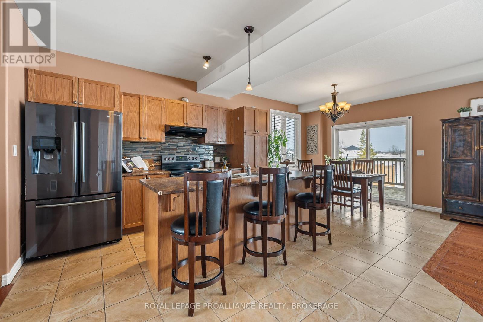 121 Blakely Street, Loyalist (Amherstview), Ontario  K7N 0A3 - Photo 6 - X12844438