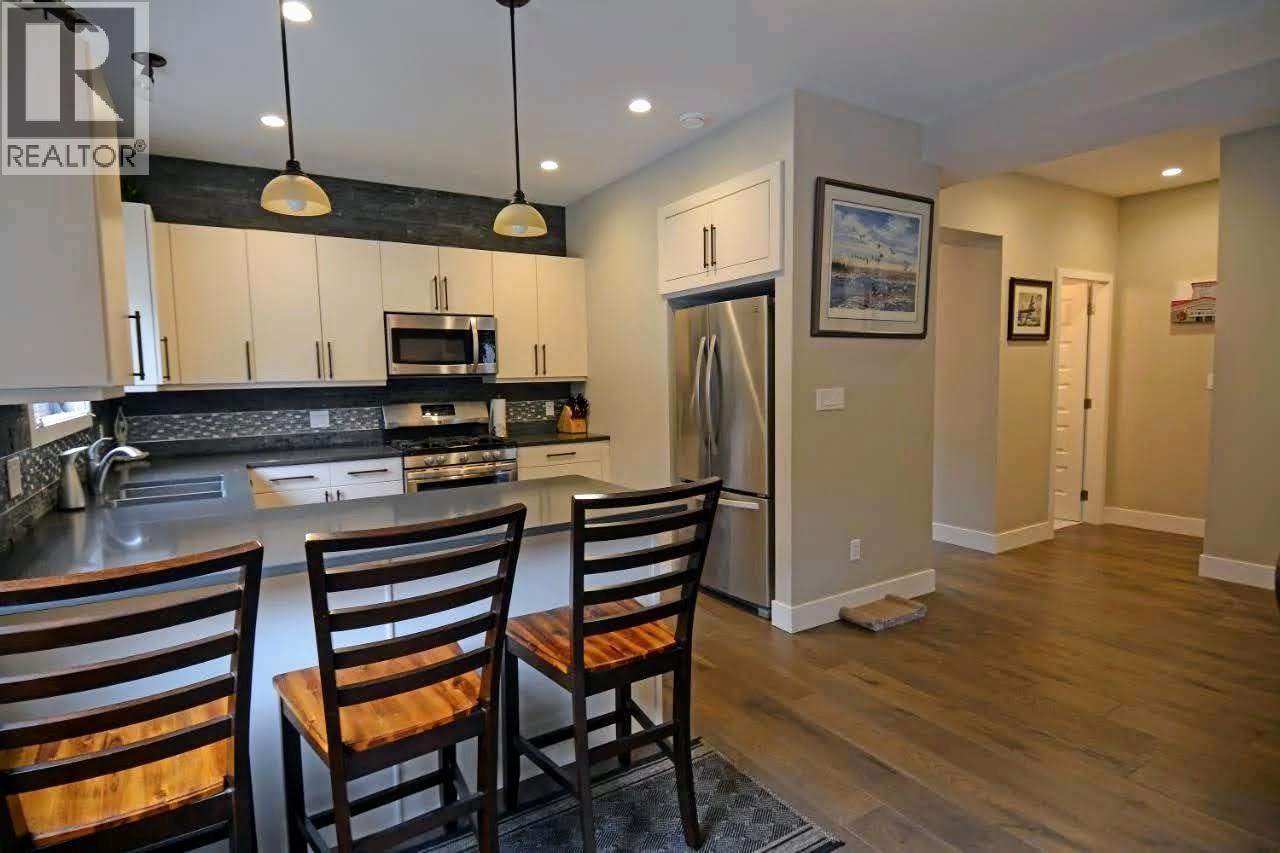 2410 Perrier Lane Unit# B, Nelson, British Columbia  V1L 7C3 - Photo 2 - 10377420