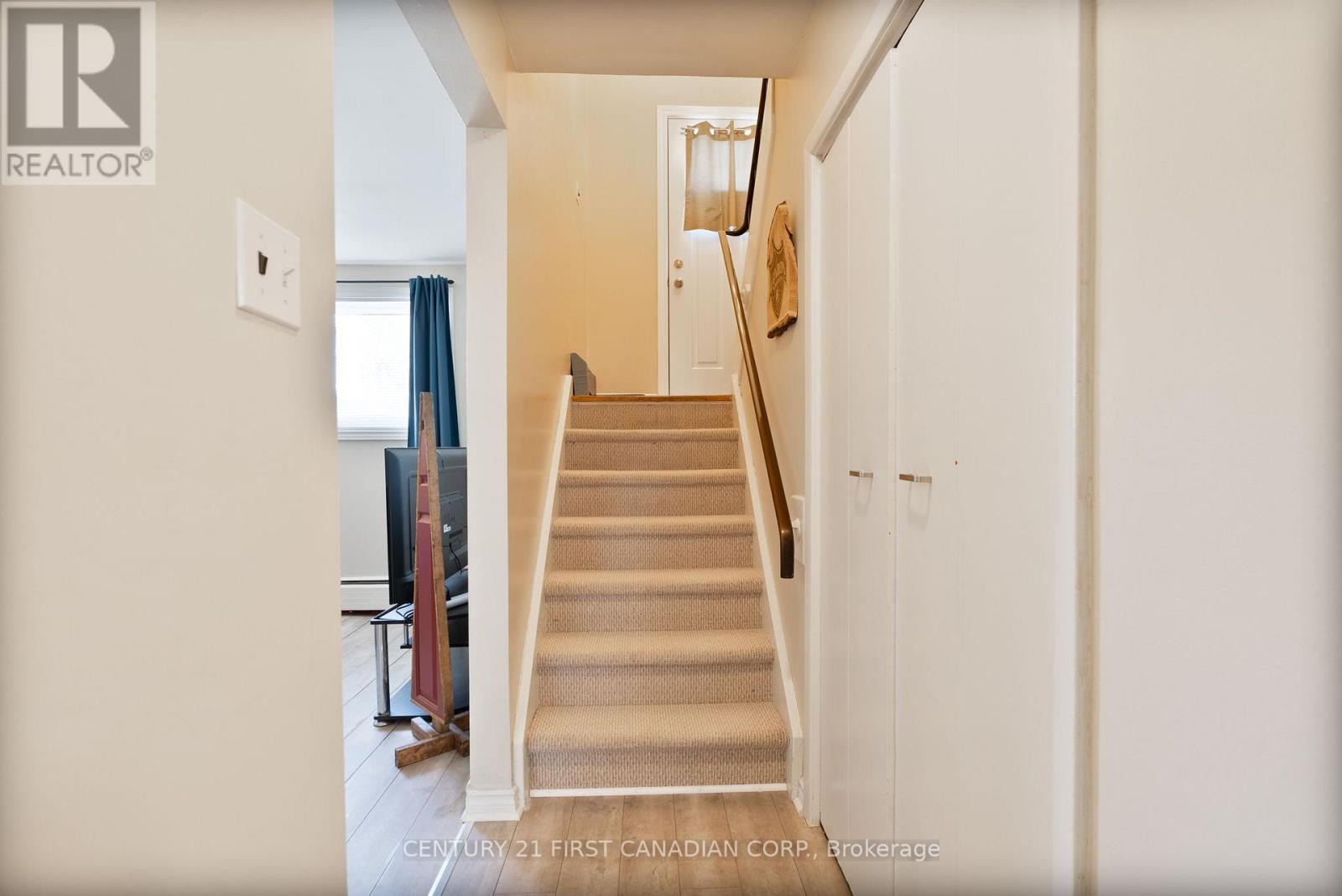 332 Base Line Road W, London South, Ontario  N6J 1W1 - Photo 14 - X12844570