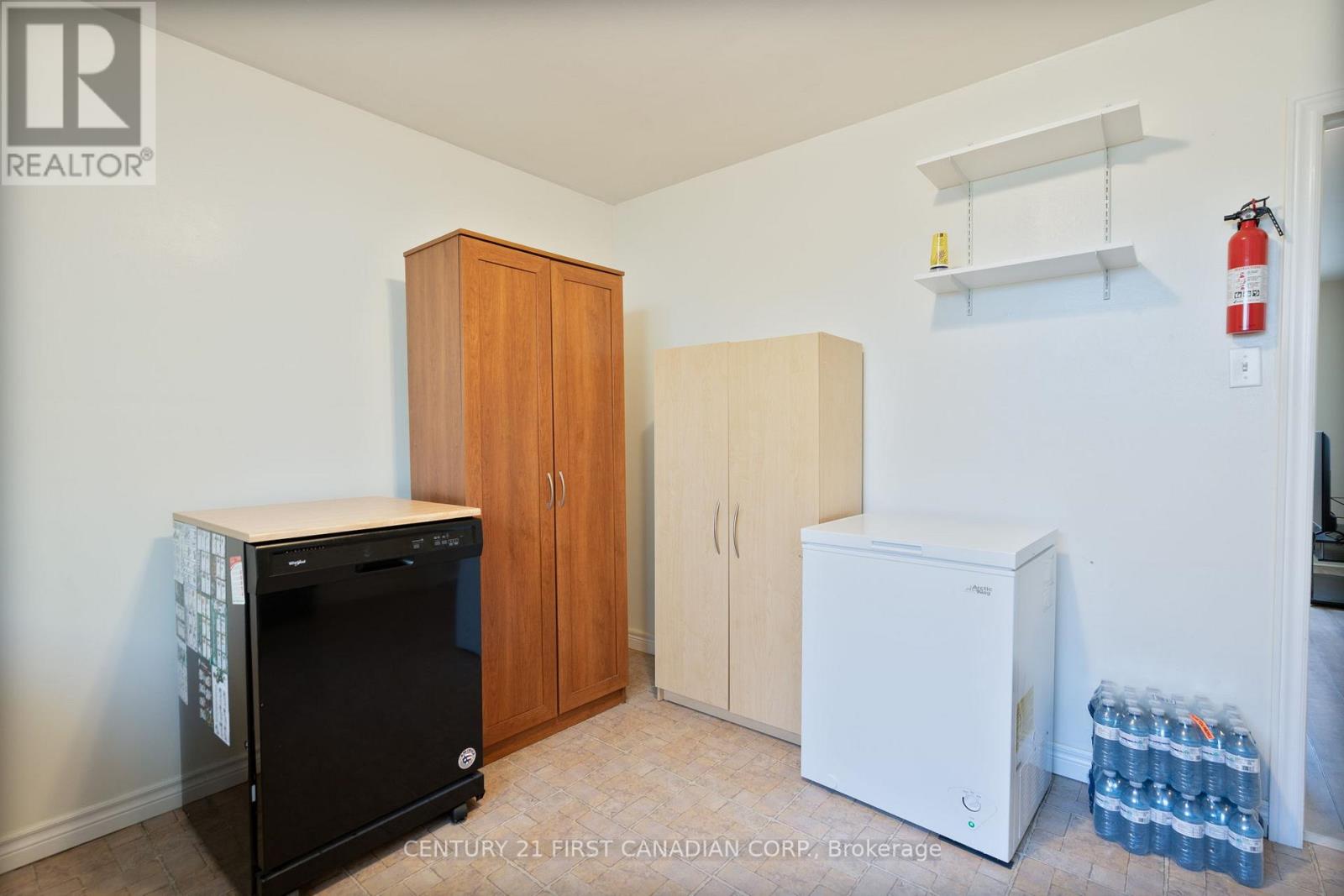 332 Base Line Road W, London South, Ontario  N6J 1W1 - Photo 20 - X12844570