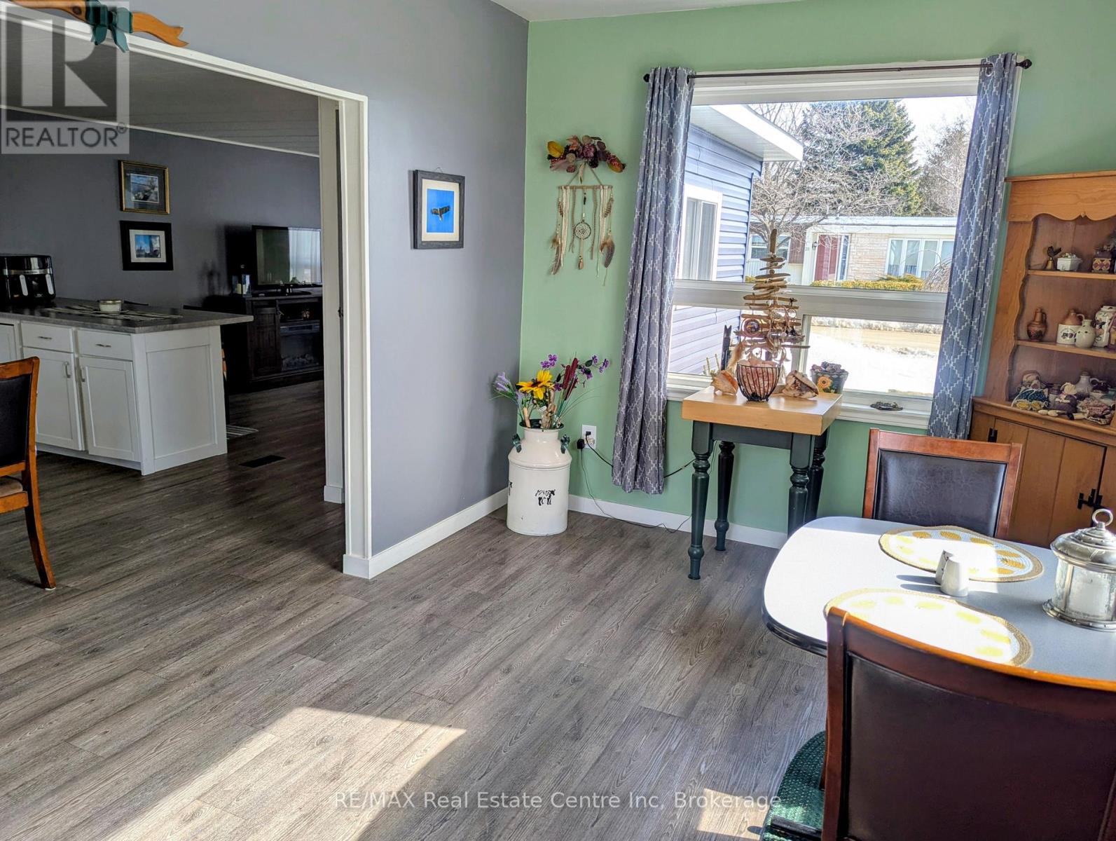 27 Cranberry Drive N, Ashfield-Colborne-Wawanosh, Ontario  N7A 3Y3 - Photo 5 - X12843720