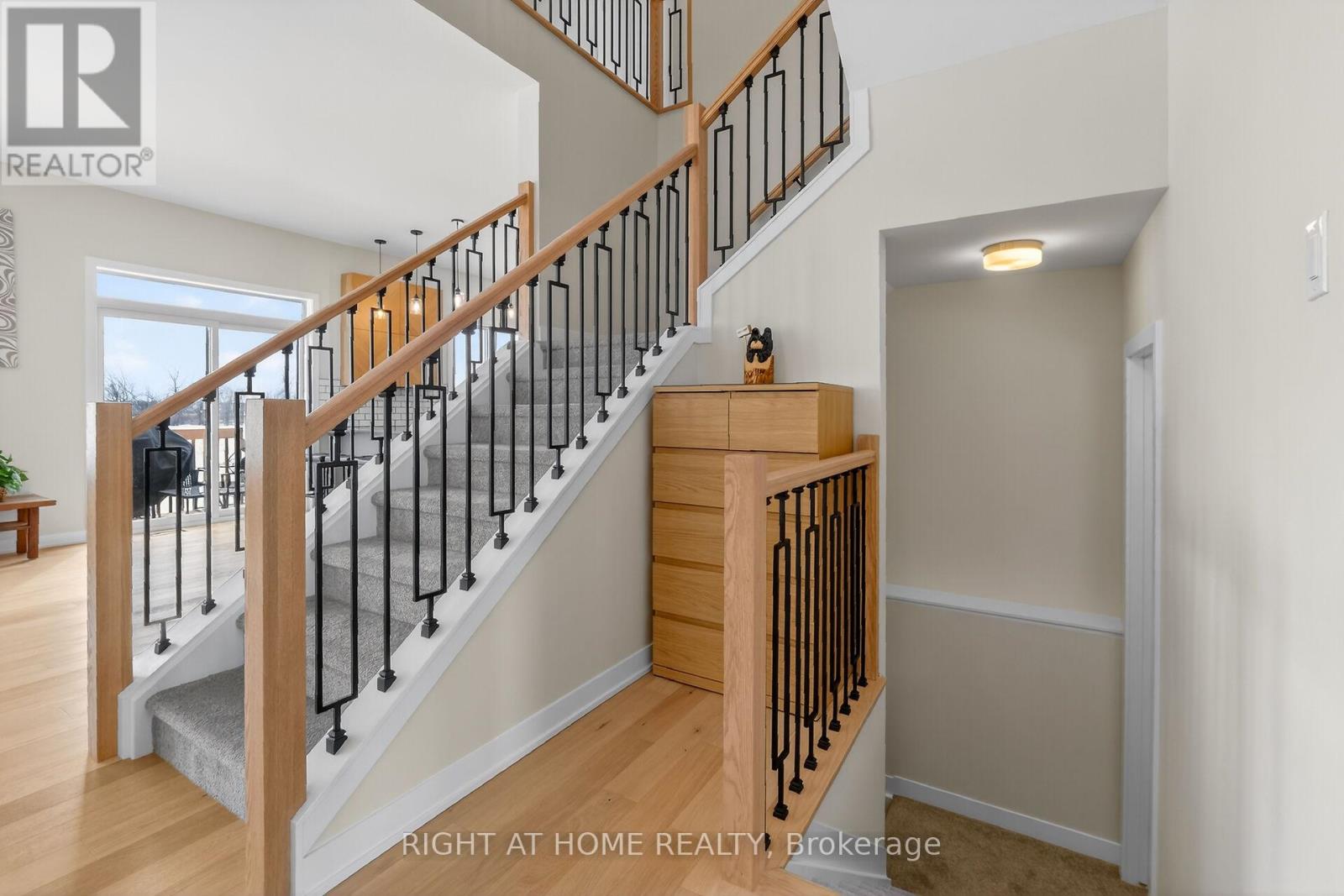 511 Elation Heights, Ottawa, Ontario  K2J 7M7 - Photo 9 - X12844250