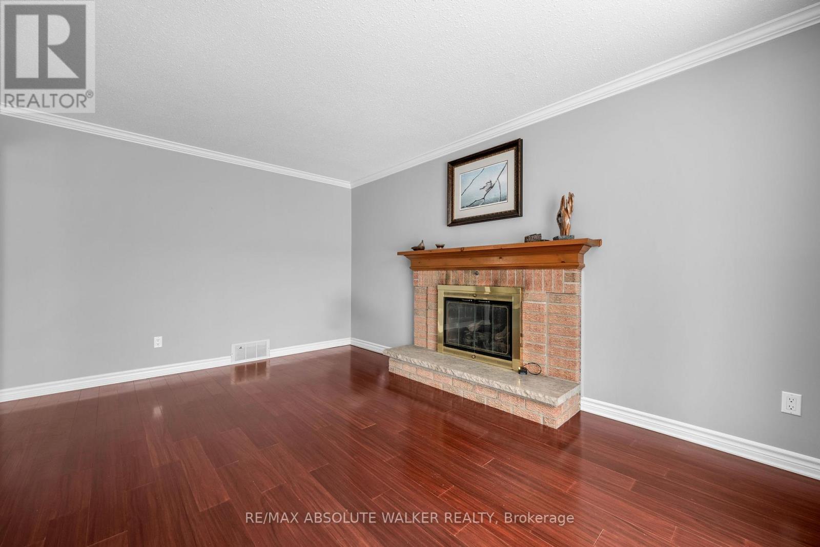 944 Raftsman Lane, Ottawa, Ontario  K1C 2V8 - Photo 22 - X12844318