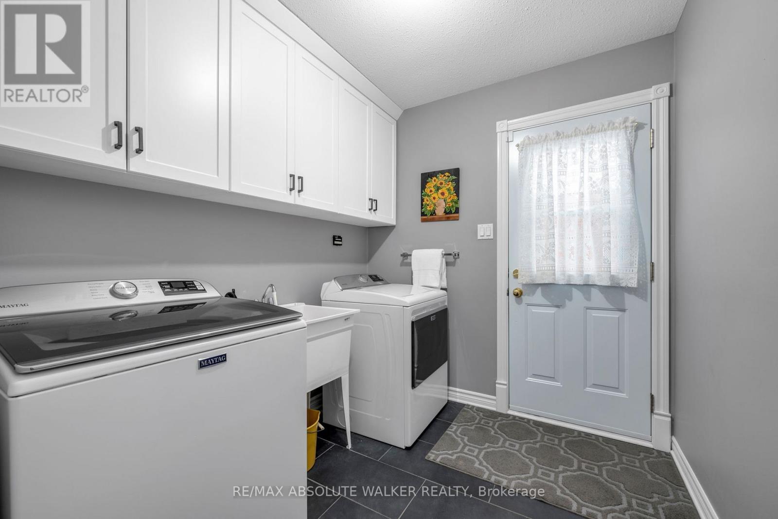 944 Raftsman Lane, Ottawa, Ontario  K1C 2V8 - Photo 24 - X12844318