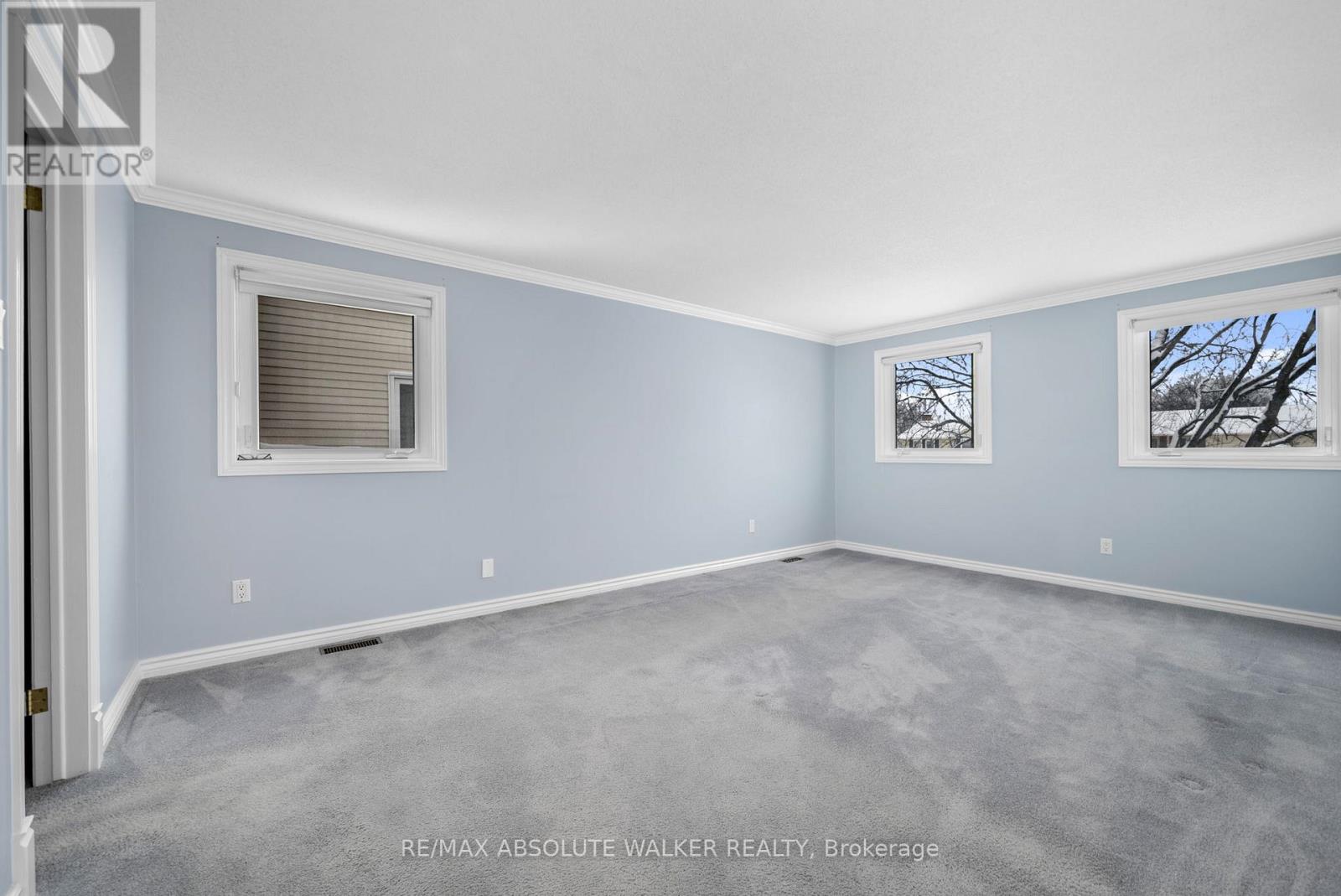 944 Raftsman Lane, Ottawa, Ontario  K1C 2V8 - Photo 27 - X12844318