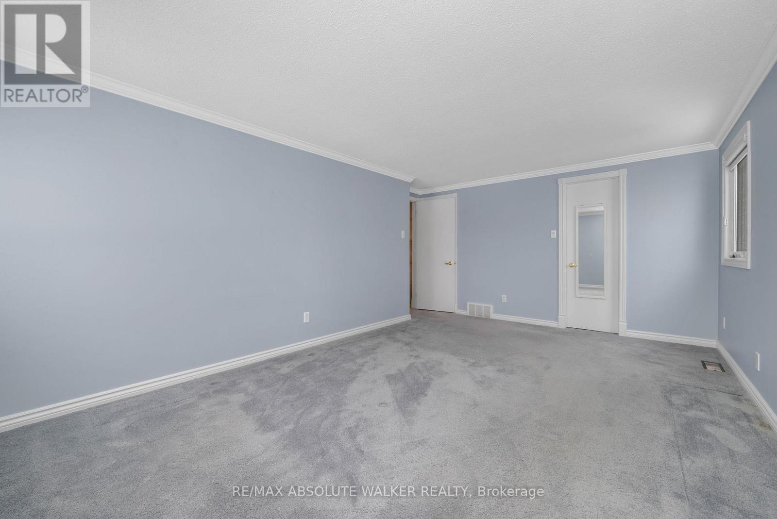 944 Raftsman Lane, Ottawa, Ontario  K1C 2V8 - Photo 28 - X12844318