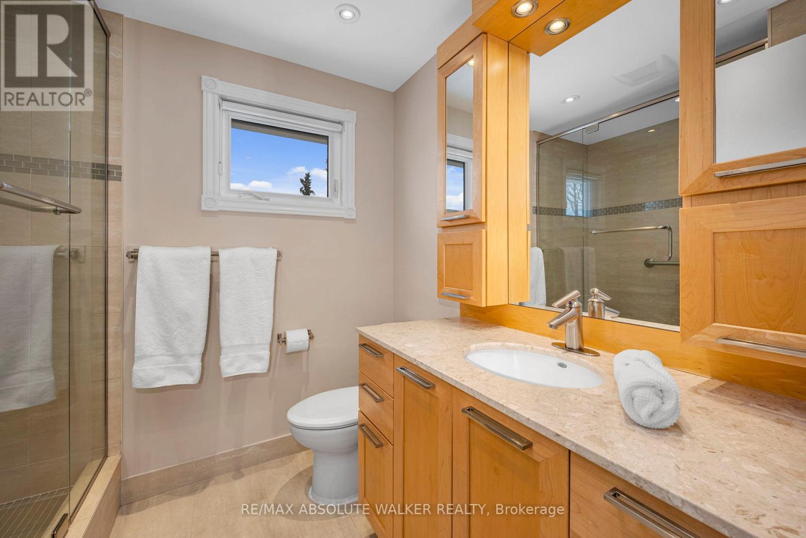 944 Raftsman Lane, Ottawa, Ontario  K1C 2V8 - Photo 29 - X12844318