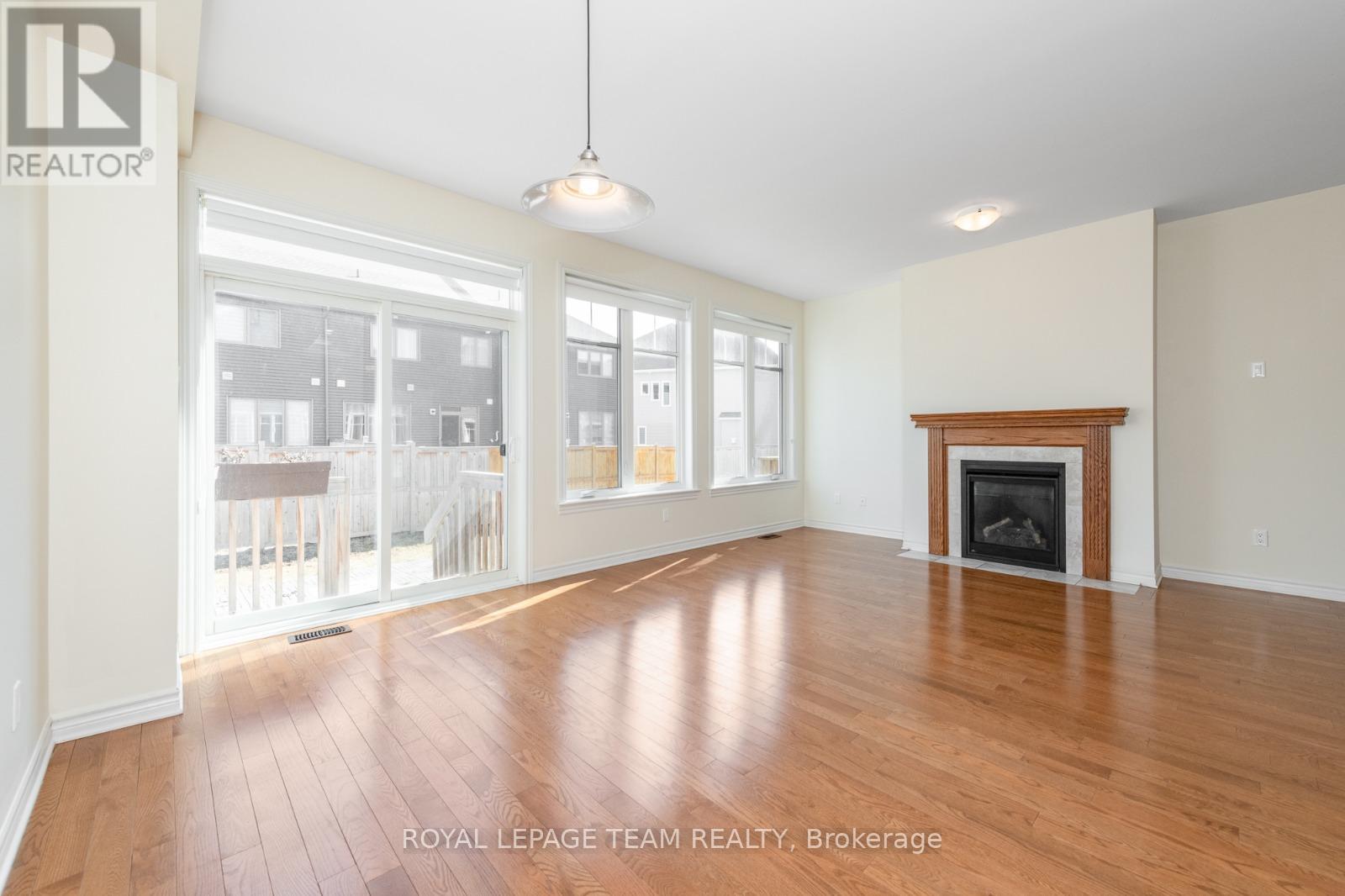 711 Sora Way, Ottawa, Ontario  K1T 0R3 - Photo 14 - X12844388