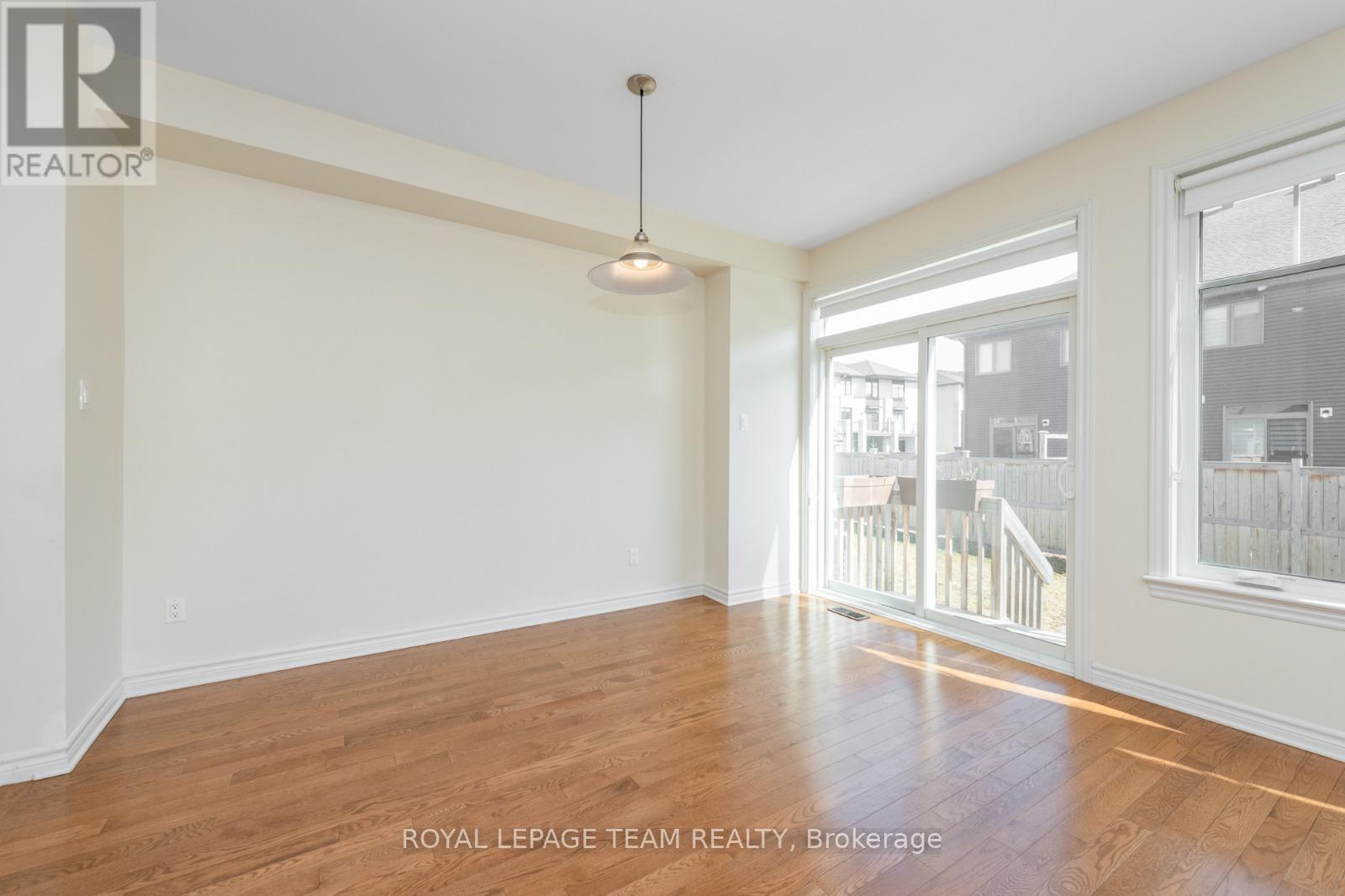 711 Sora Way, Ottawa, Ontario  K1T 0R3 - Photo 15 - X12844388