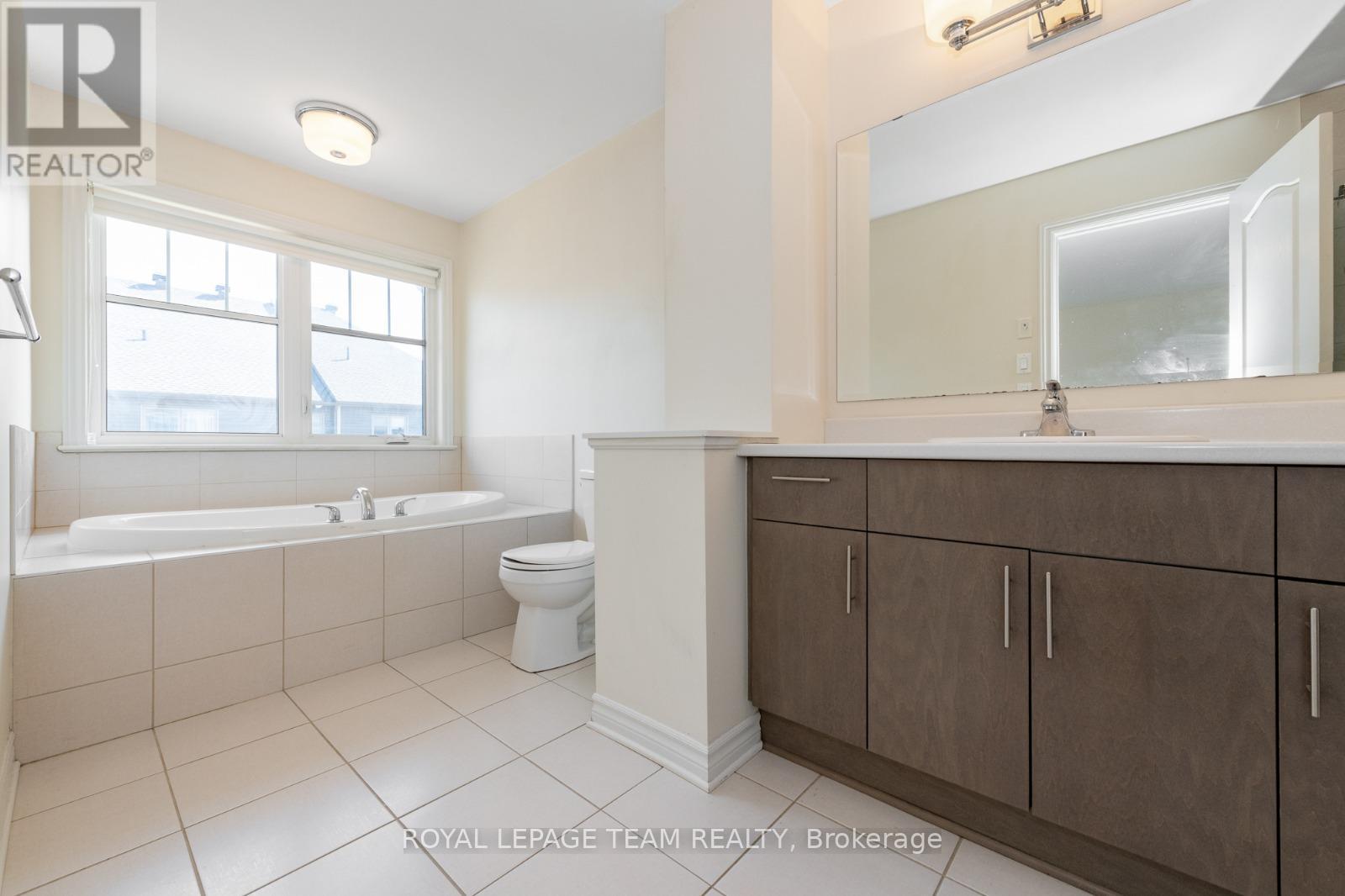 711 Sora Way, Ottawa, Ontario  K1T 0R3 - Photo 22 - X12844388