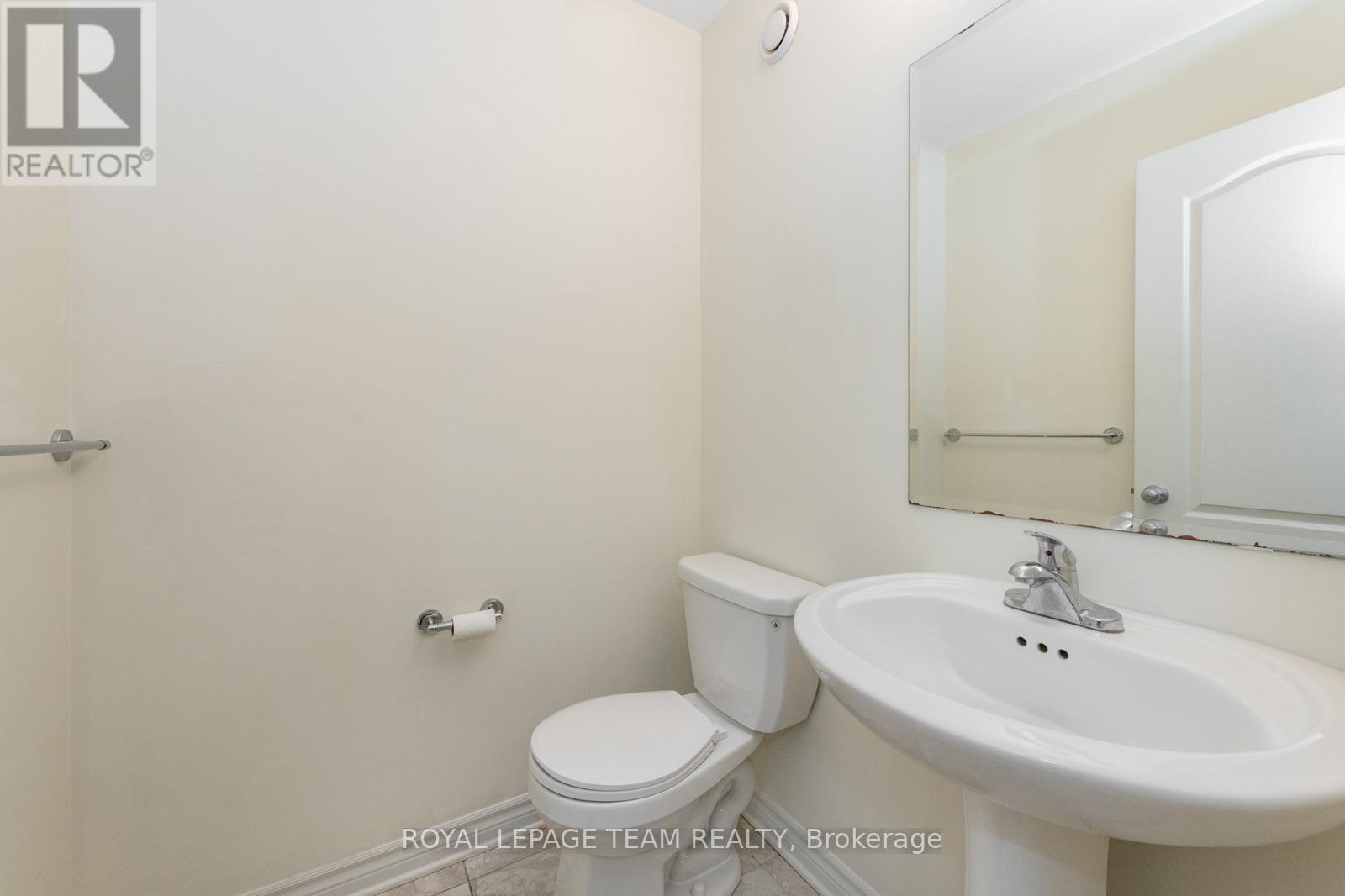 711 Sora Way, Ottawa, Ontario  K1T 0R3 - Photo 4 - X12844388