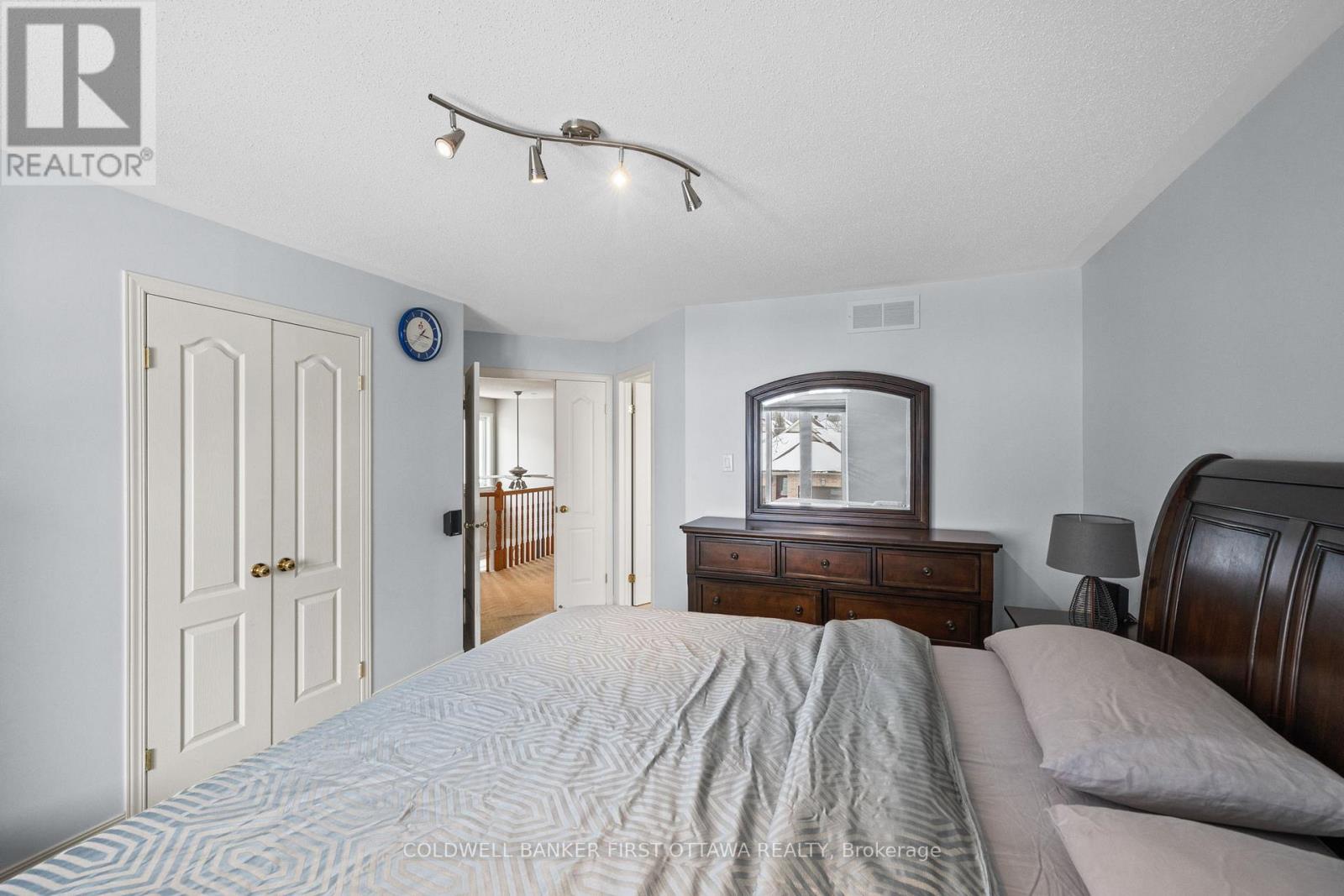 6a Rosetta Avenue, Ottawa, Ontario  K2G 6T5 - Photo 16 - X12844486