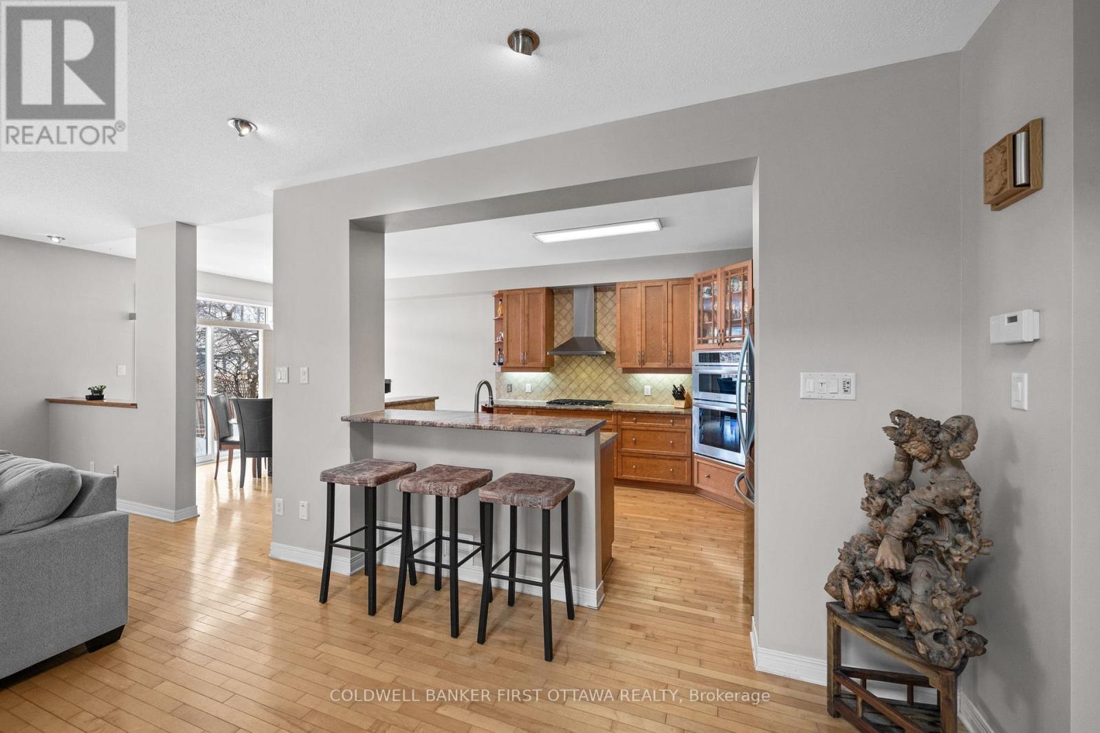 6a Rosetta Avenue, Ottawa, Ontario  K2G 6T5 - Photo 4 - X12844486