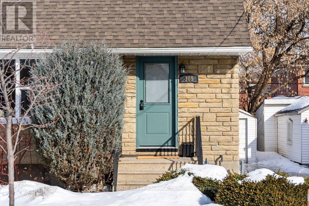 309 Glynn Avenue, Ottawa, Ontario  K1K 1R9 - Photo 3 - X12844530