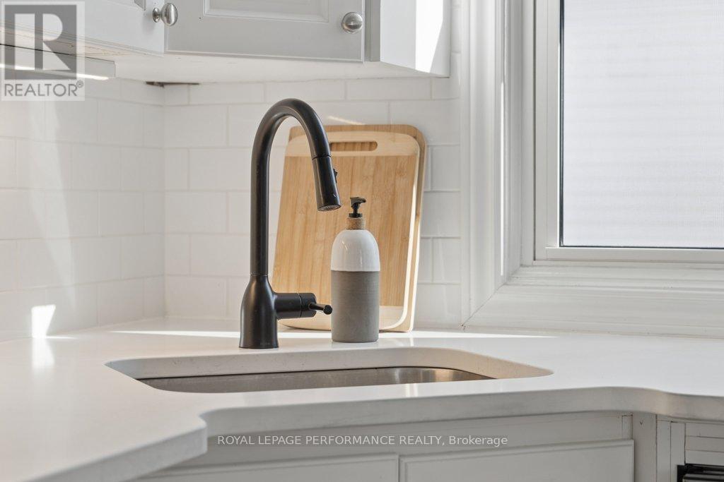 309 Glynn Avenue, Ottawa, Ontario  K1K 1R9 - Photo 7 - X12844530