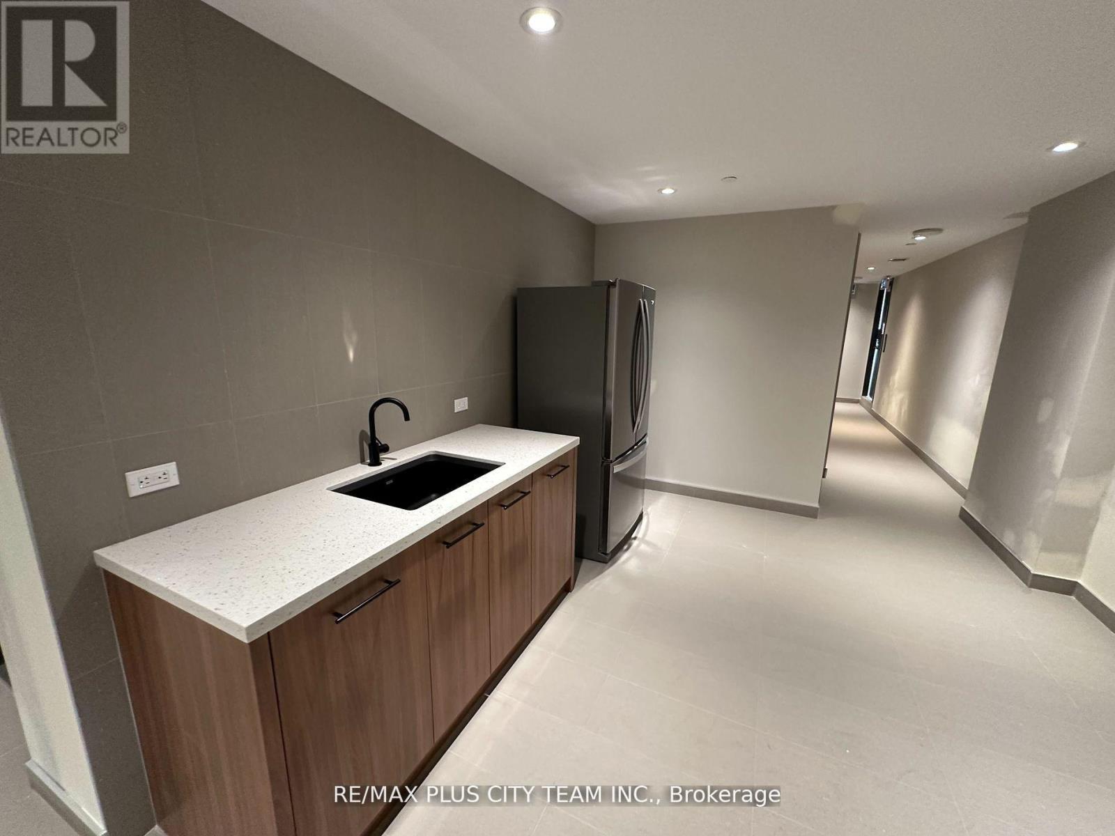 1402 - 45 Baseball Place, Toronto, Ontario  M4M 0H1 - Photo 15 - E12787636