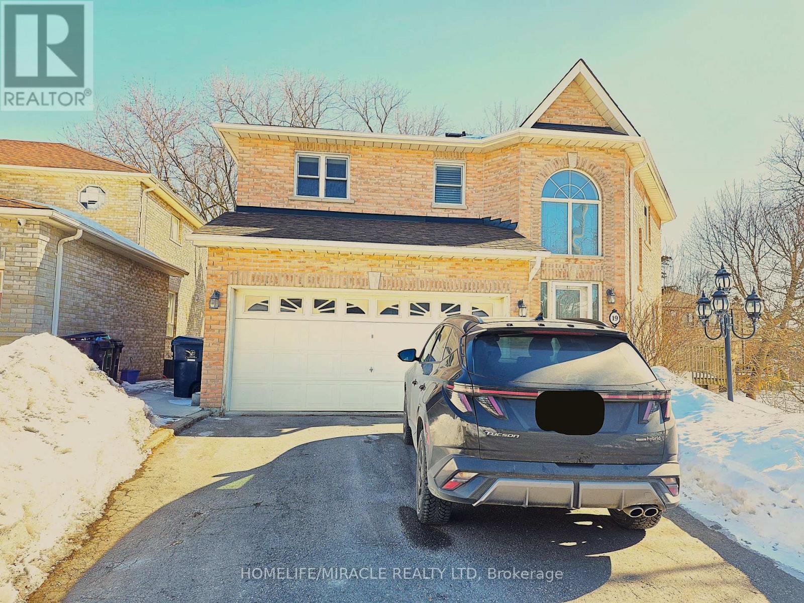 19 GOLDENE WAY, Toronto, Ontario