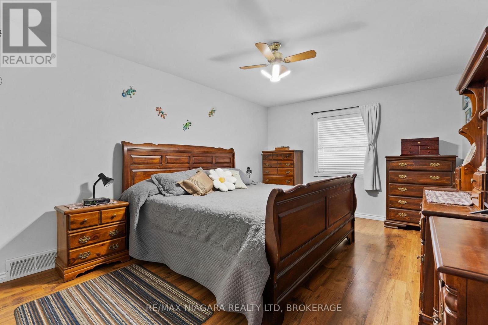 12 Aquadale Drive, St. Catharines (Lakeshore), Ontario  L2N 3R6 - Photo 16 - X12844332