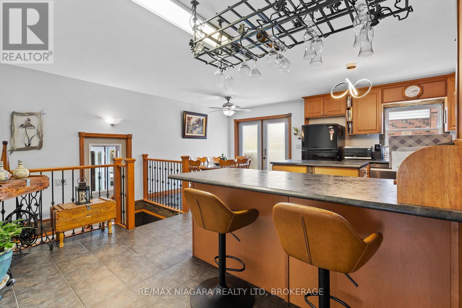 12 Aquadale Drive, St. Catharines (Lakeshore), Ontario  L2N 3R6 - Photo 18 - X12844332