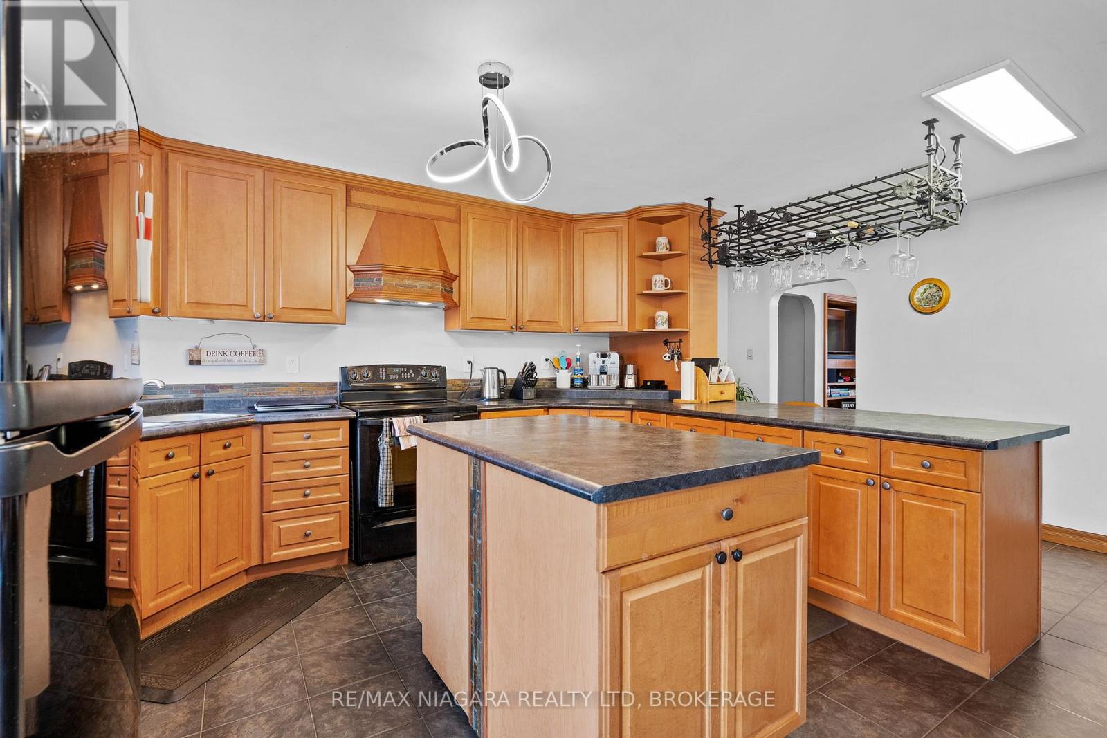 12 Aquadale Drive, St. Catharines (Lakeshore), Ontario  L2N 3R6 - Photo 21 - X12844332