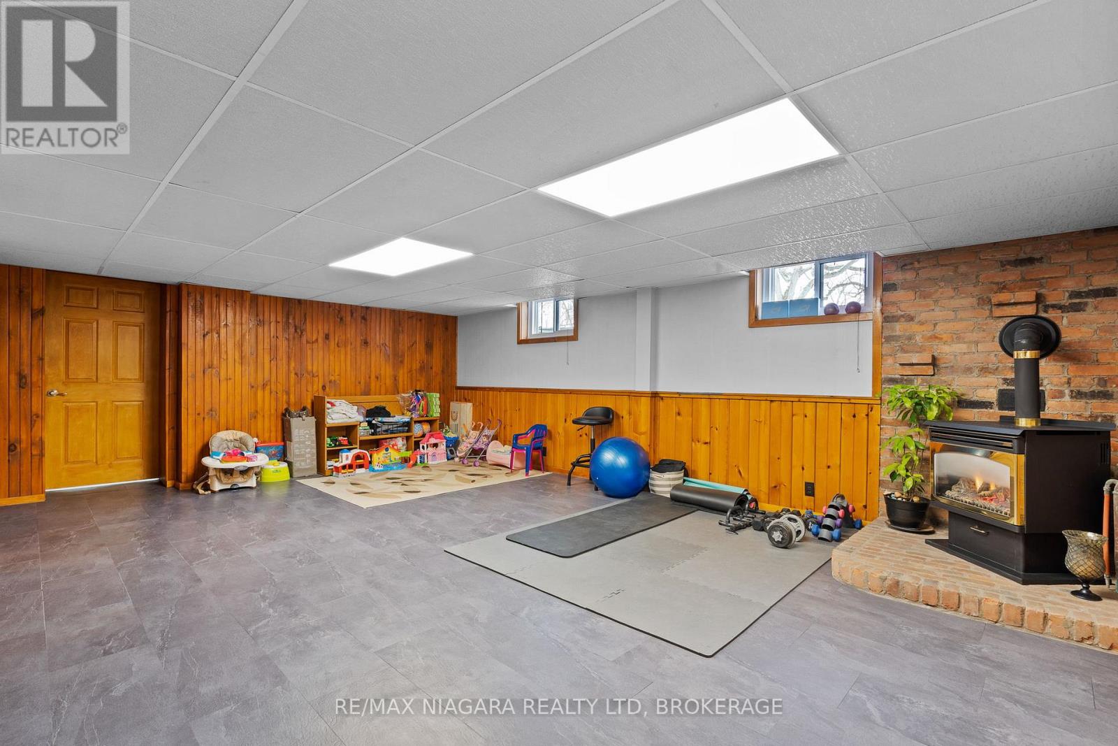 12 Aquadale Drive, St. Catharines (Lakeshore), Ontario  L2N 3R6 - Photo 27 - X12844332