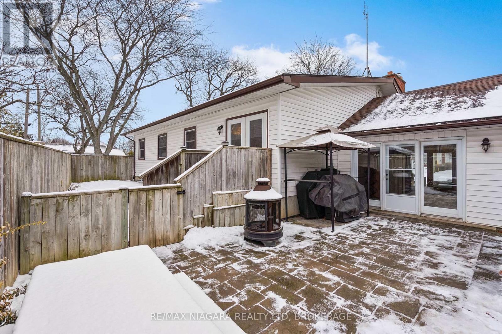 12 Aquadale Drive, St. Catharines (Lakeshore), Ontario  L2N 3R6 - Photo 37 - X12844332