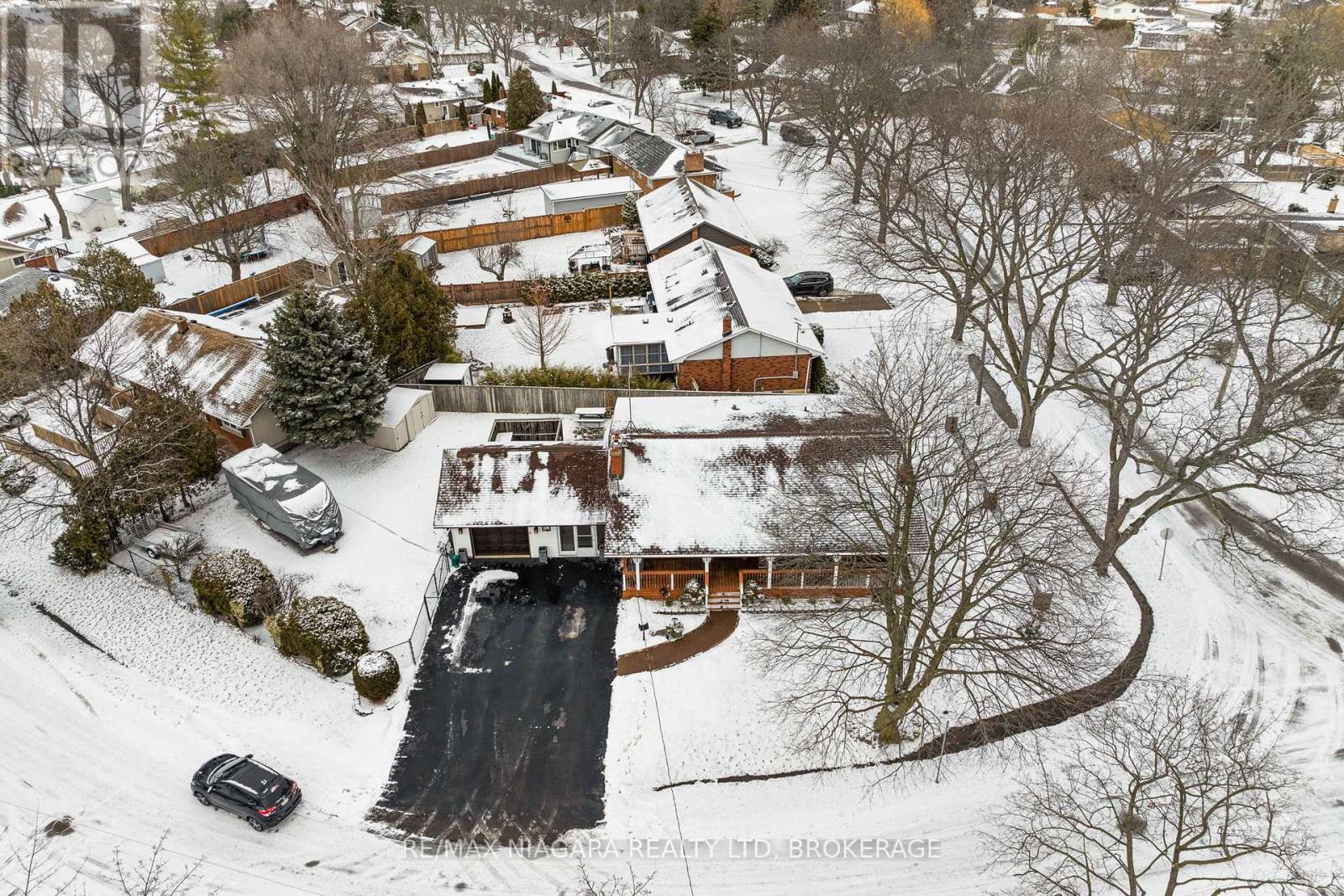 12 Aquadale Drive, St. Catharines (Lakeshore), Ontario  L2N 3R6 - Photo 41 - X12844332