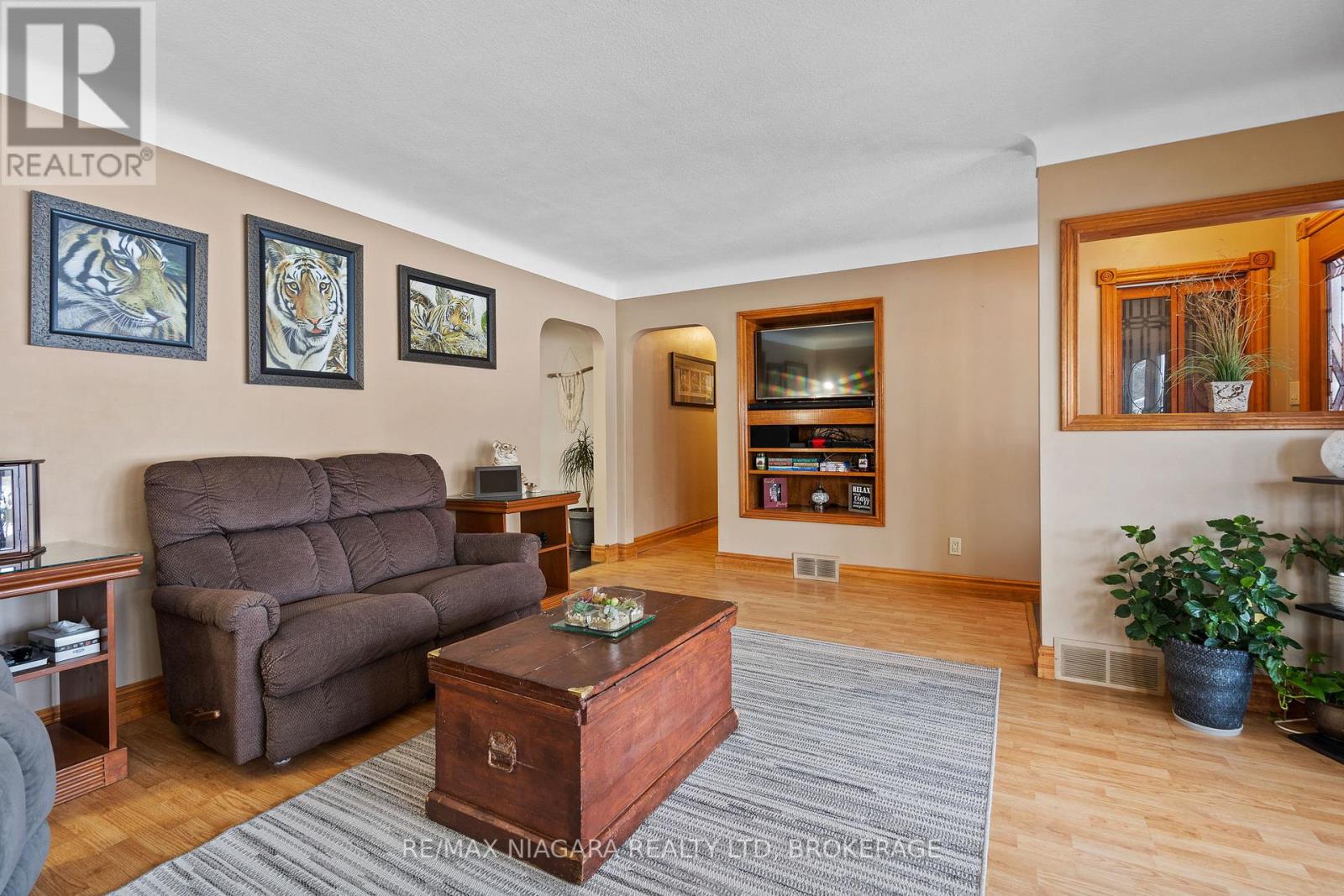 12 Aquadale Drive, St. Catharines (Lakeshore), Ontario  L2N 3R6 - Photo 8 - X12844332