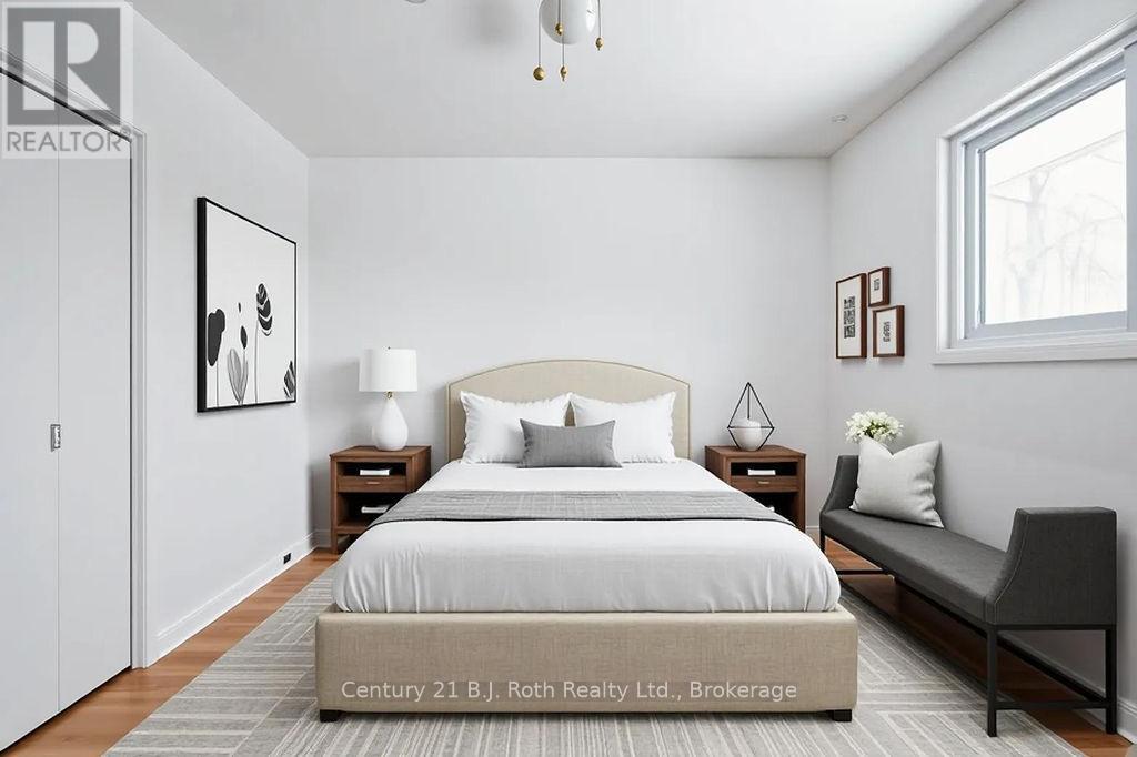 240 Macartney Street, Midland, Ontario  L4R 2J8 - Photo 11 - S12844484